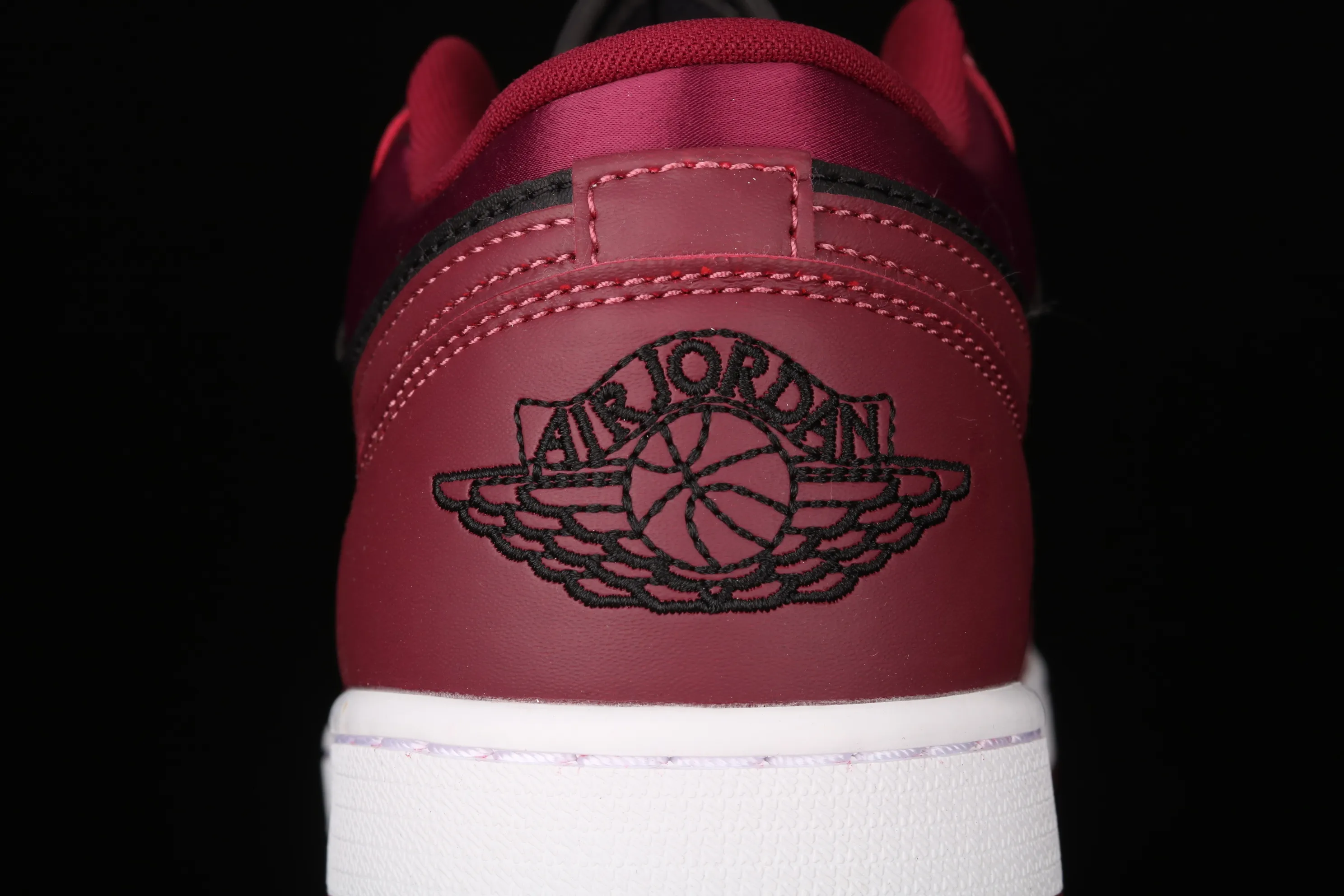 All categories Air Jordan Jordan series basketball shoes Air Jordan 1 Low G version pure original Air Jordan1 Low AJ1 Joe 1 black wine red metal flying wings reverse low-top basketball shoes DB6491-600
